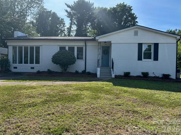 168 Collins Ave, Forest City, NC 28043