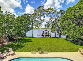 5050 Ortega Forest Dr, Jacksonville, FL 32210