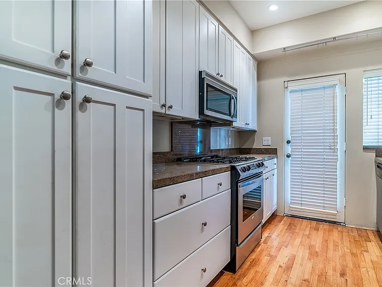13236 Valleyheart Dr #102 — Photo 9
