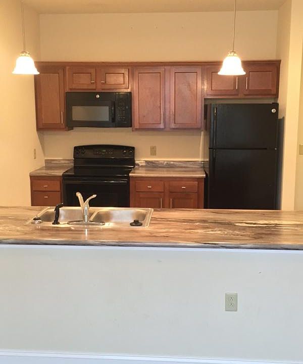 1st image of 502 Dickinson St