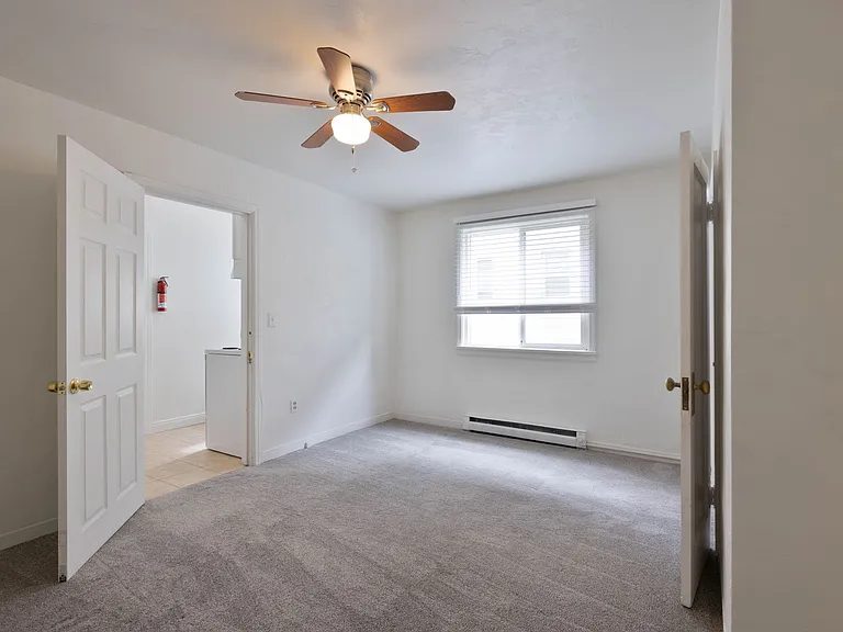 D218AB — Photo 14
