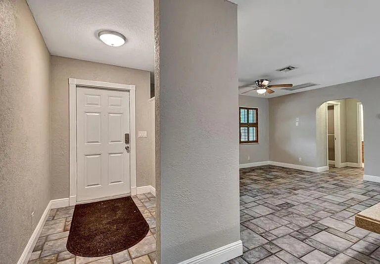 1402 Cormorant Rd — Photo 5