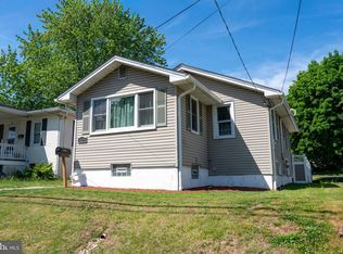 113 Penn St, Pennsburg, PA 18073