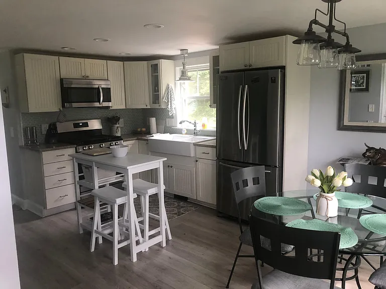 356 Post Rd — Photo 5