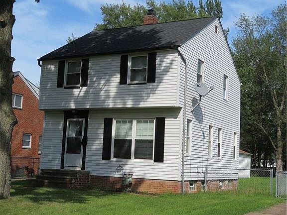 3rd image of 6777 Parma Park Blvd