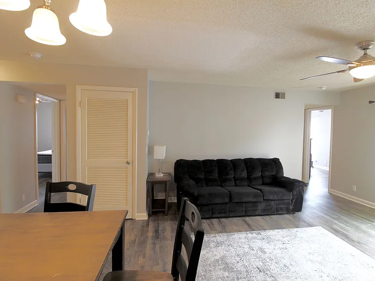 1380K Hunters Rd — Photo 10