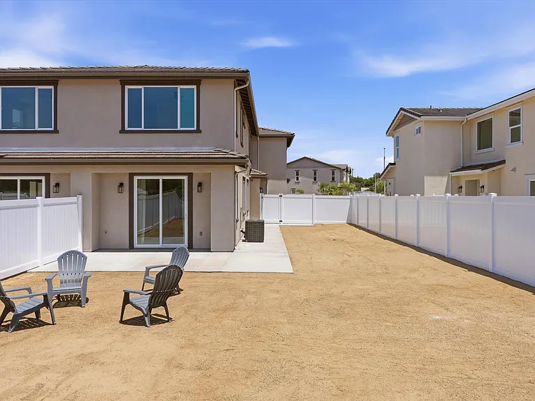 5824 Persepolis Ct — Photo 33
