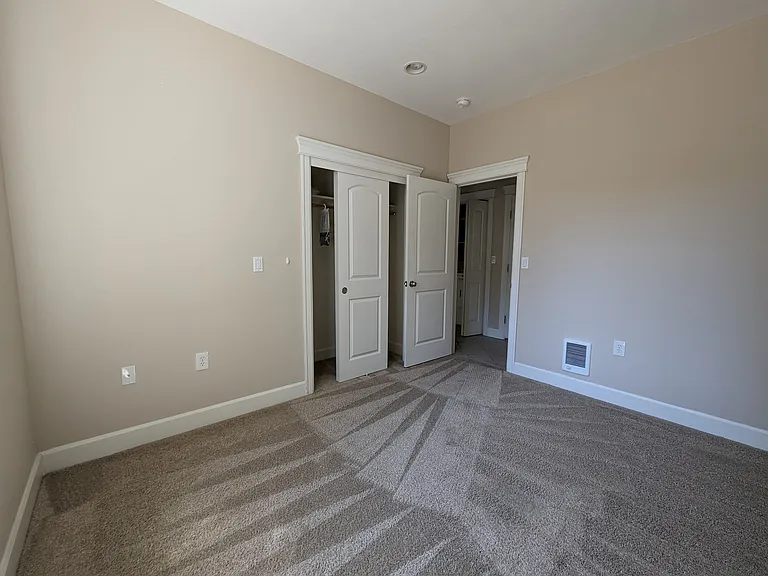 302 Lake Bay Loop SE — Photo 17