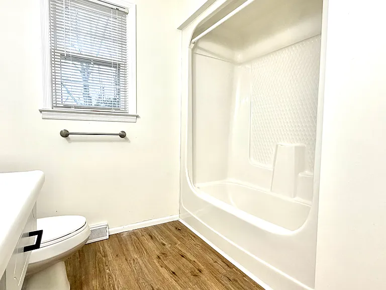 109 Craft Rd #111 — Photo 10