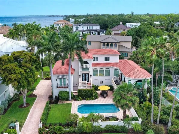 1023 Tocobaga Ln, Sarasota, FL 34236