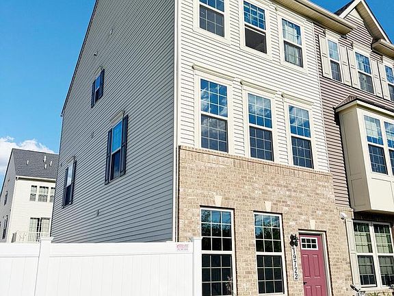 2nd image of 19722 Preservation Mews