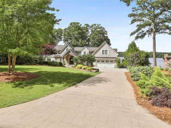 111 Loblolly Cir, Peachtree City, GA 30269