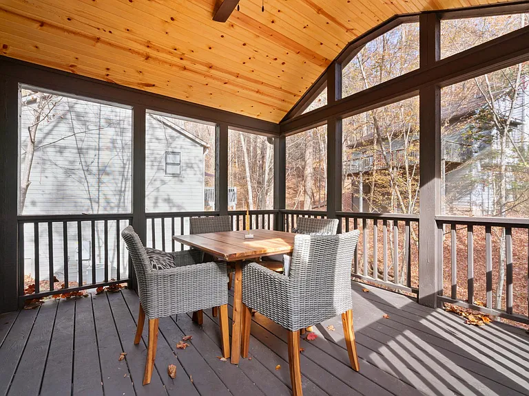 301 Buckskull Hollow Dr — Photo 34