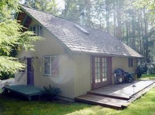 11711 Lake Pl, Anderson Island, WA 98303