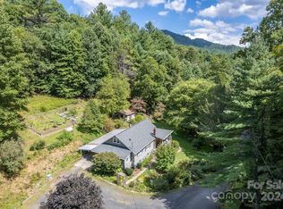 296 Sparks Rd, Bakersville, NC 28705