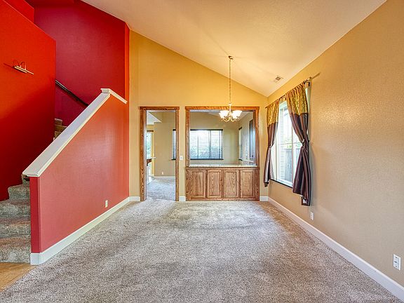 Living Room - Vaulted