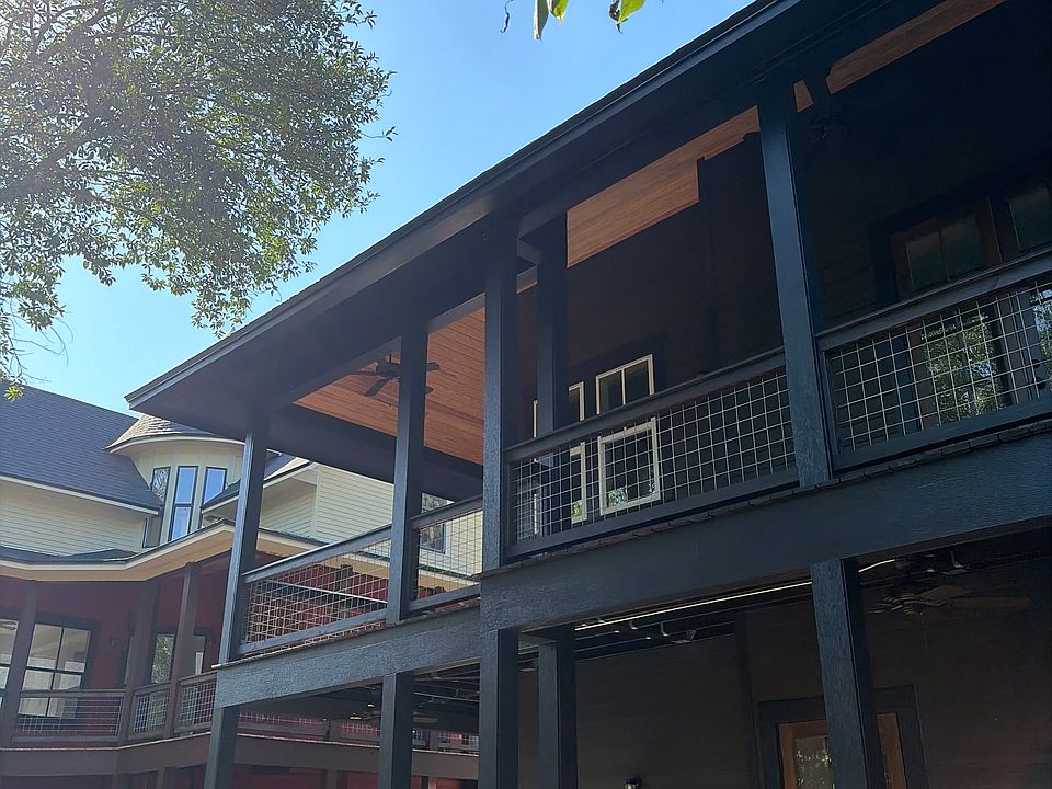 2nd image of 296 NW 12th Ave #1