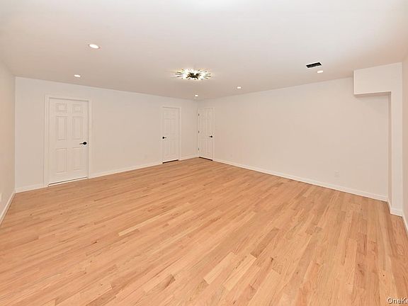 4th image of 38 Johnsontown Road