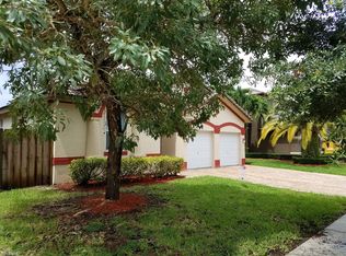 15521 SW 21st Ter, Miami, FL 33185