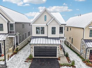 41800 Mellowed Ivory Pl, Ashburn, VA 20148