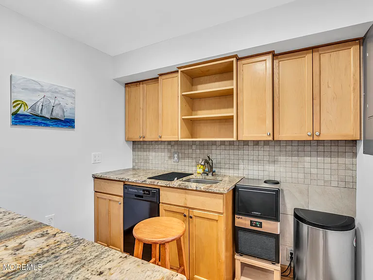 492 Ocean Ave — Photo 32