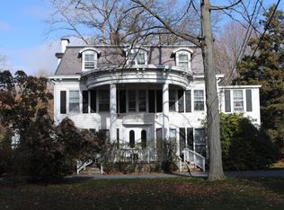 1060 E Main St APT 1C, Shrub Oak, NY 10588