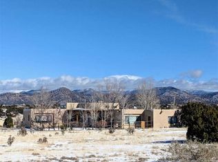 10 Balsa Rd, Santa Fe, NM 87508