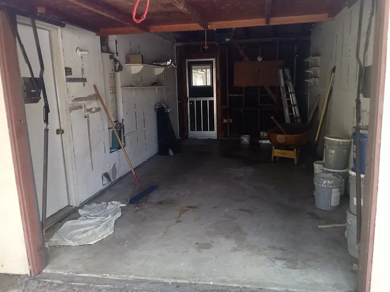 690 San Pasquell St — Photo 13