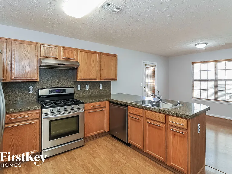 813 Winsap Dr — Photo 7