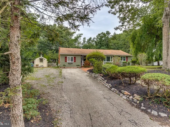 8 Oniontown Rd, Medford, NJ 08055