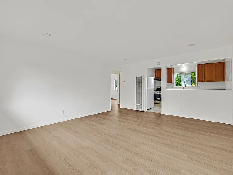 1364 C St #3 — Photo 5
