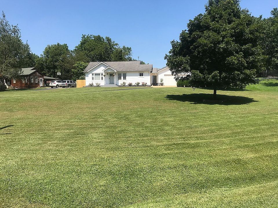 2nd image of 8387 Pleasant Valley Dr