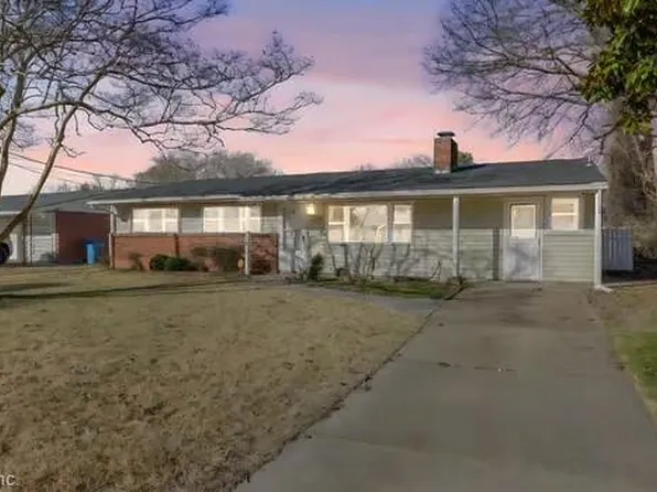 2685 Powell Cir, Chesapeake, VA 23323