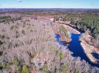 10 Riverside Dr, Dover, MA 02030