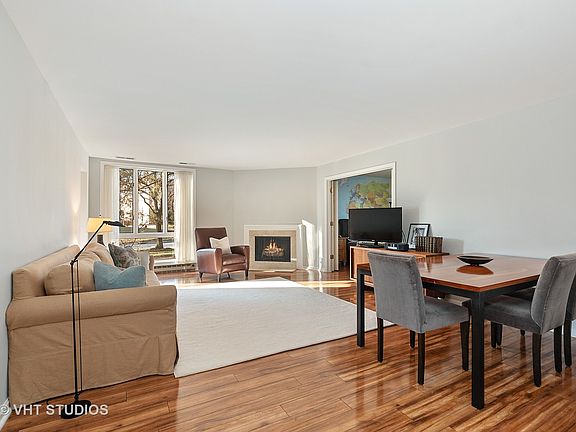 3rd image of 1601 Oakwood Ave APT 101
