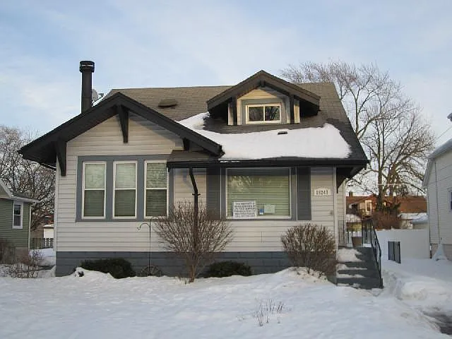 18247 Ada St photo 1