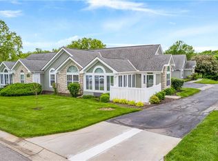 7138 Meadow View St, Shawnee, KS 66227