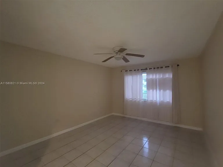 9673 SW 138th Ave #QDR1 — Photo 16