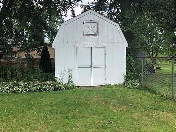 5th image of 229 Rosegarden Dr NE