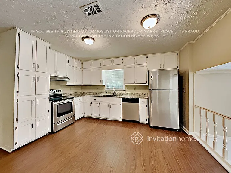 3248 Mountain Hollow Dr — Photo 8