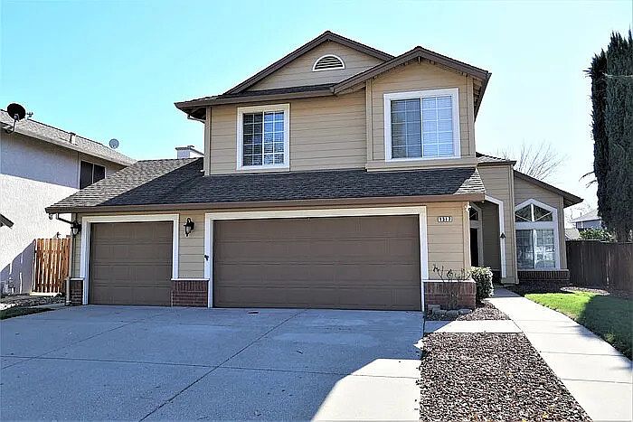 1st image of 1317 Muscat Cir
