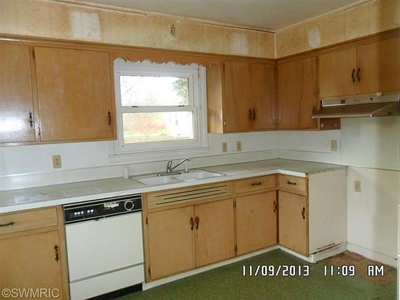 2nd image of 645 Lulu St