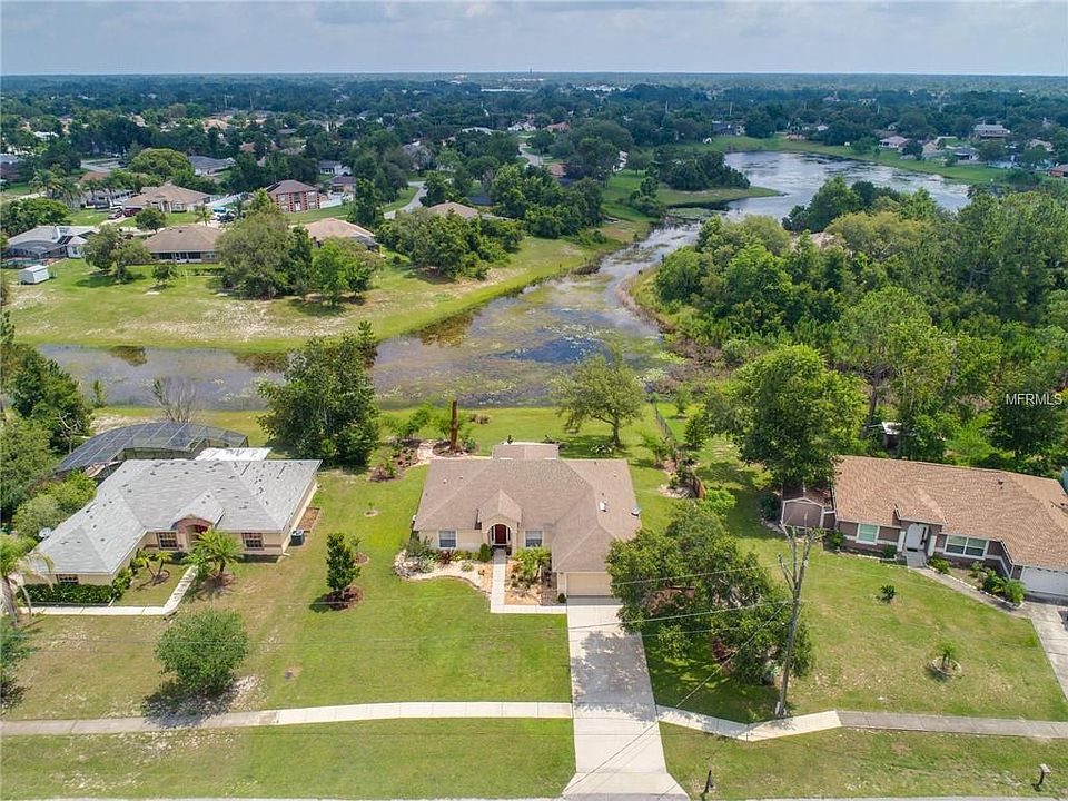 2nd image of 1572 Naples Cir