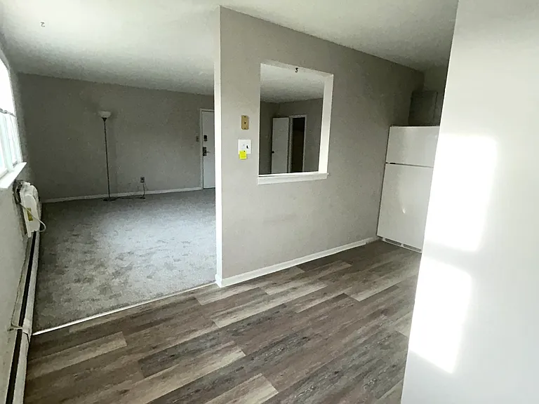 403 S Main St #H201 — Photo 5