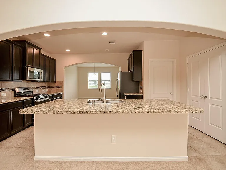 2227 Leonetti Ln — Photo 28