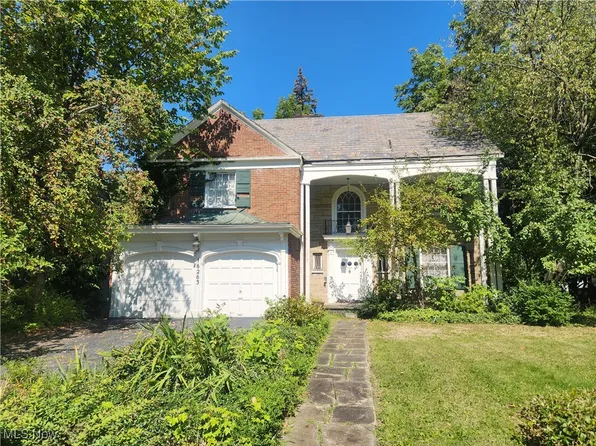 16263 Oakhill Rd, Cleveland Heights, OH 44112