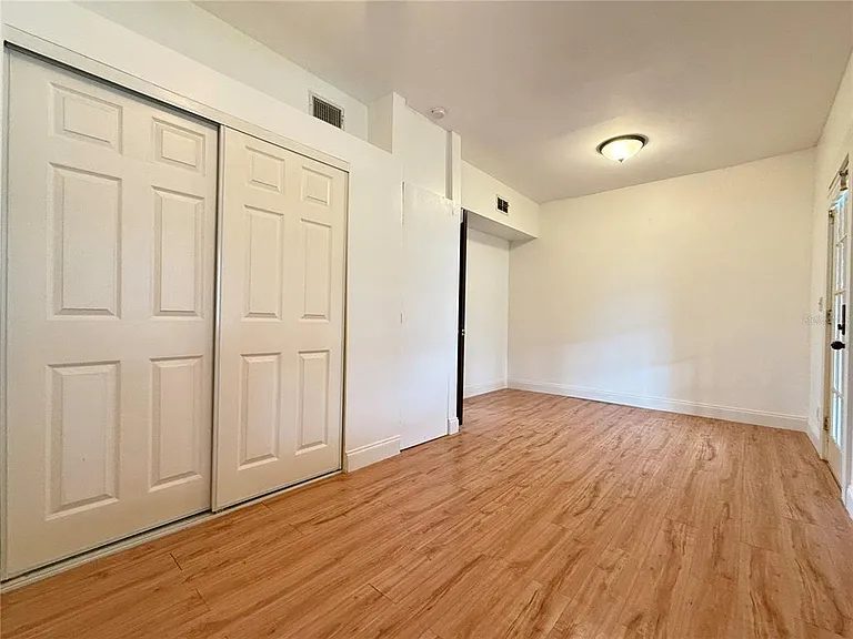 7002 S Shamrock Rd — Photo 23