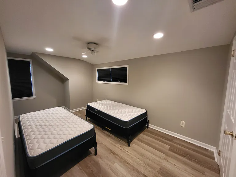4 Lloyd Pl — Photo 13