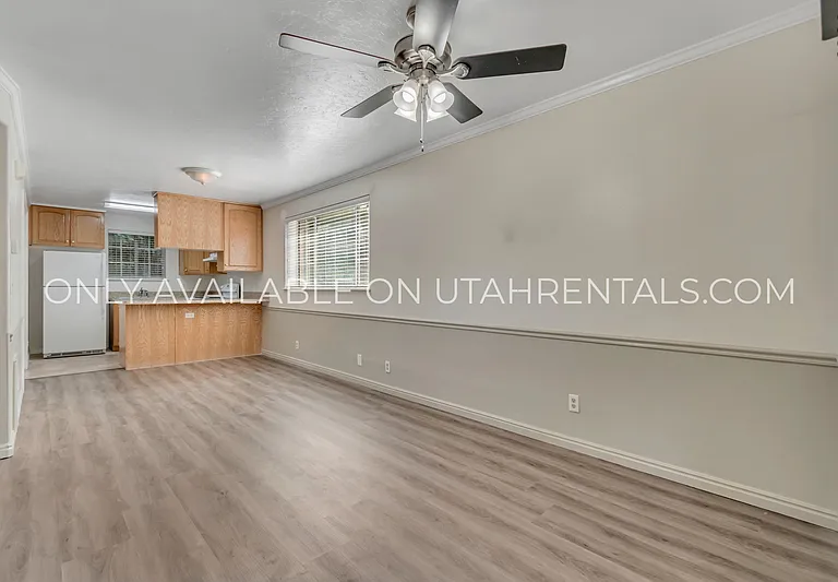 909 N 500 W #8 — Photo 5