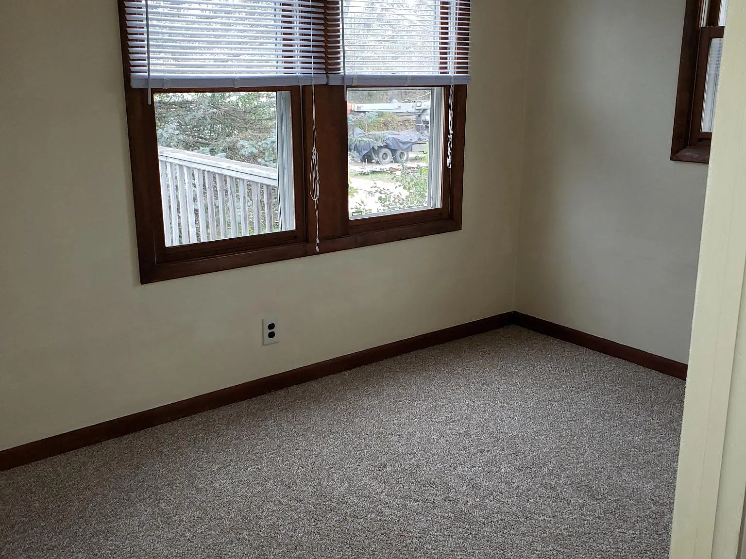 909 Harding St — Photo 4
